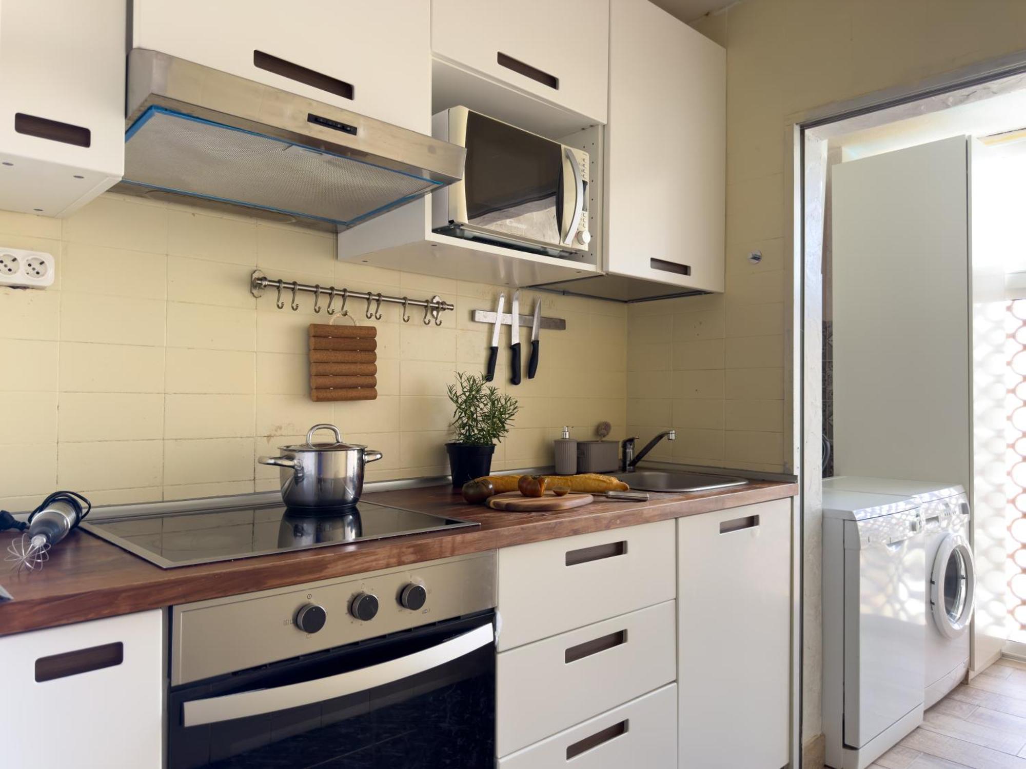 Apartamento Amazing 3-bedroom Apartment. Pool And Sea View!