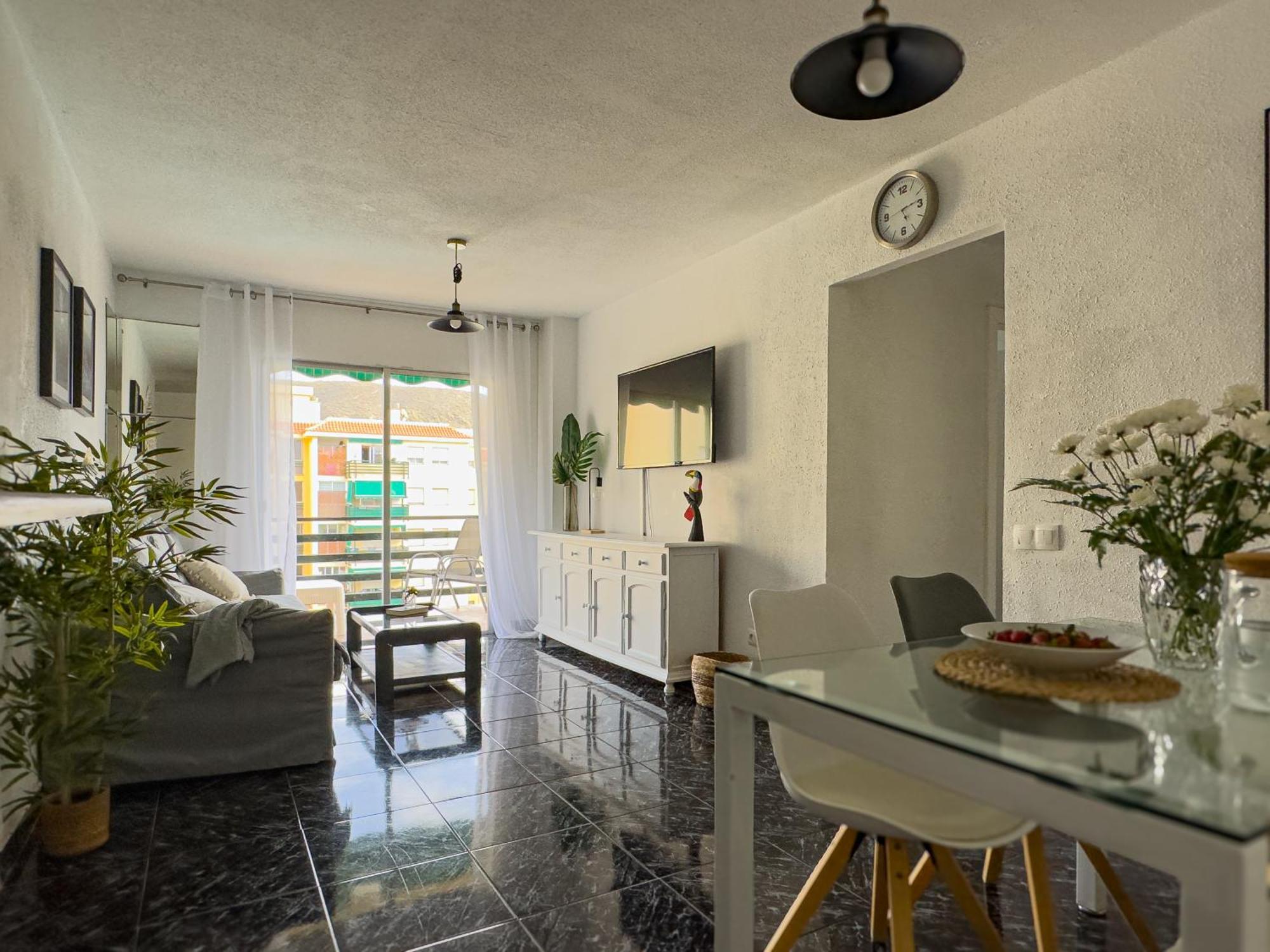 Amazing 3-bedroom Apartment. Pool And Sea View! Apartment