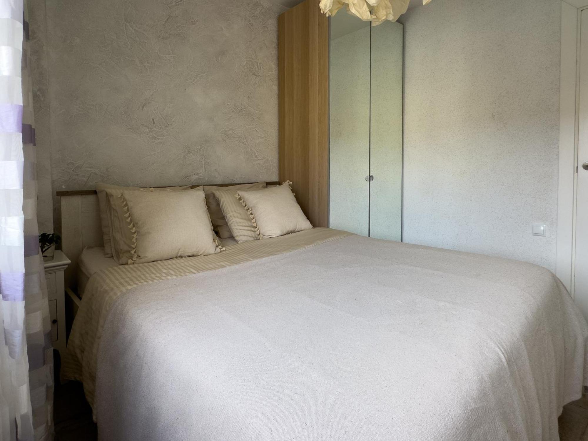 Apartment Amazing 3-bedroom Apartment. Pool And Sea View! *