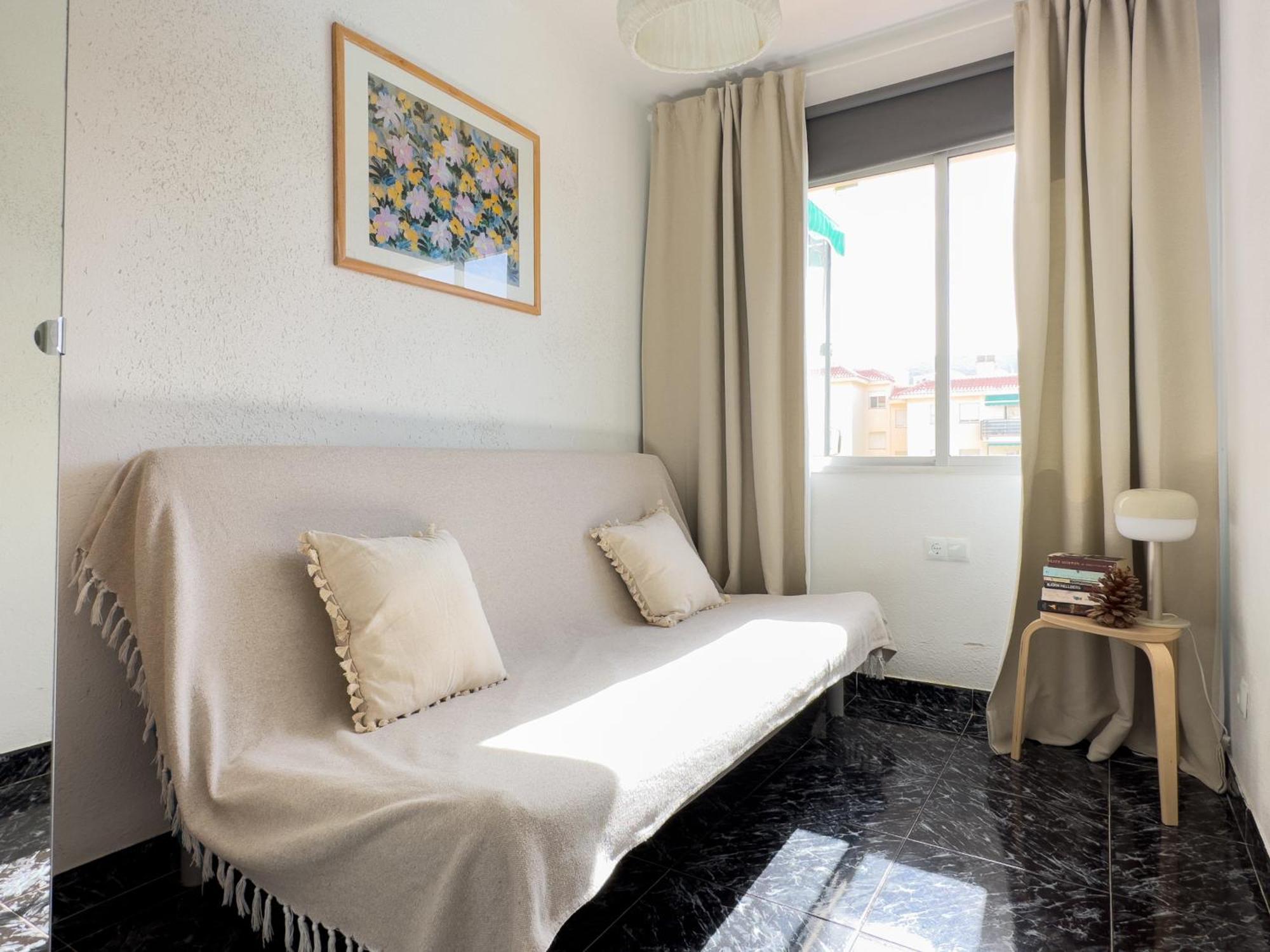 Apartment Amazing 3-bedroom Apartment. Pool And Sea View! Los Cristianos (Tenerife)